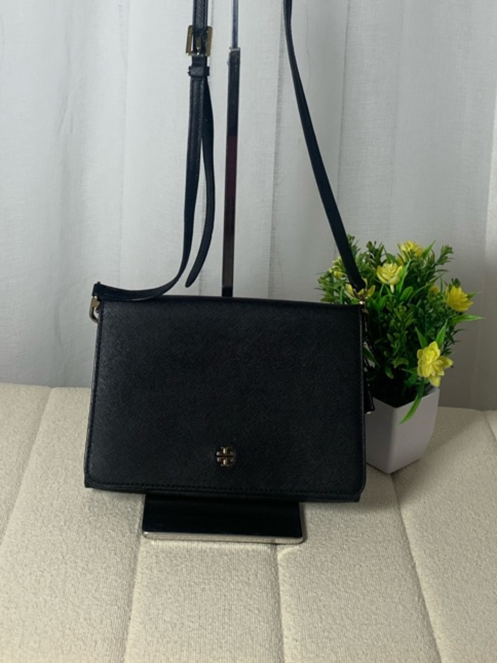 GUC Tory Burch Black Leather Crossbody